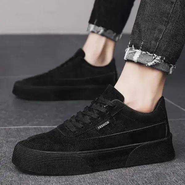 Men Fashion Breathable Lightweight Low Top Sneakers - Stylish & Comfortable