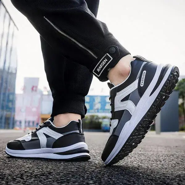 Mens Colorblock PU Sneakers | Light-Reflective Low-Top Running Shoes in White, Black